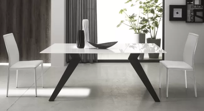 Agù Mobili collezione Tavoli e Sedie